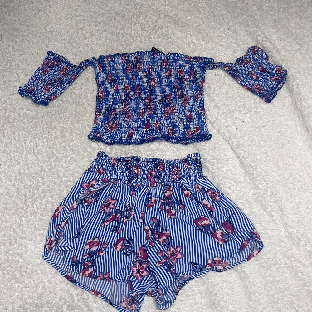 BLUE AND PINK CROP TOP SET
